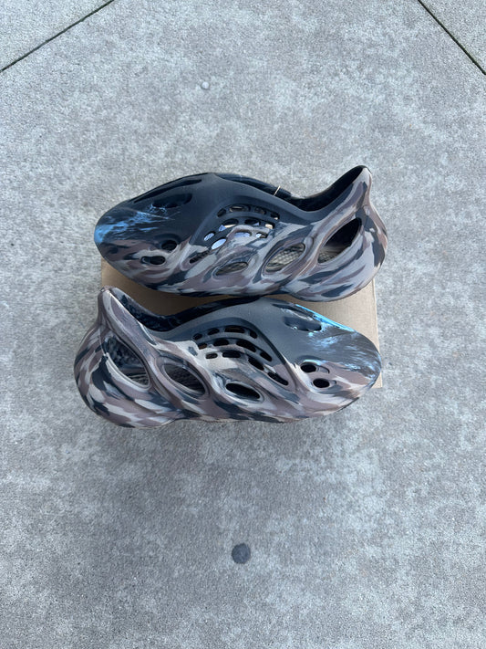 YZY Foamrunner (9) DS