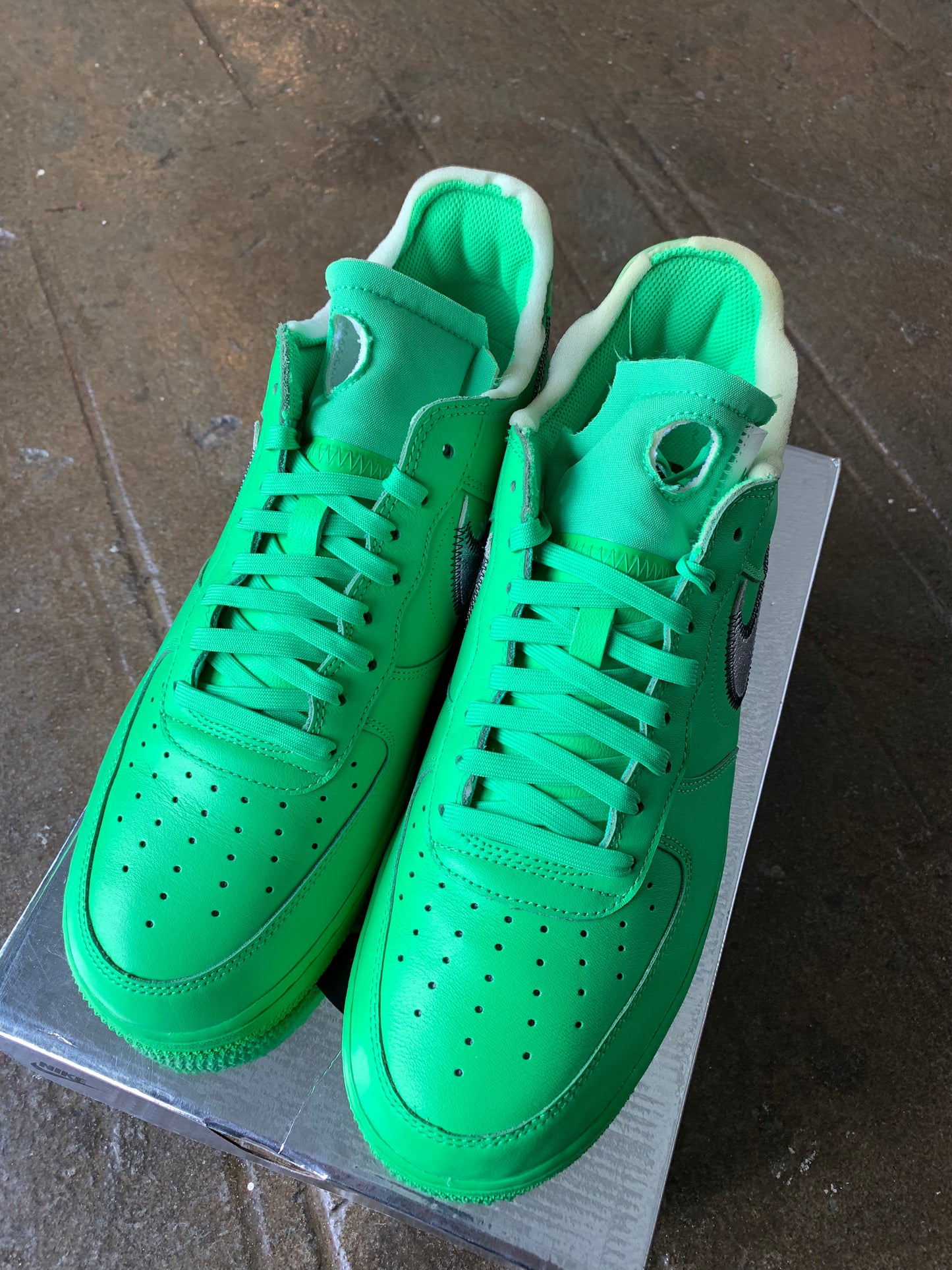 OW AF1 Brooklyn (11) Lightly Worn