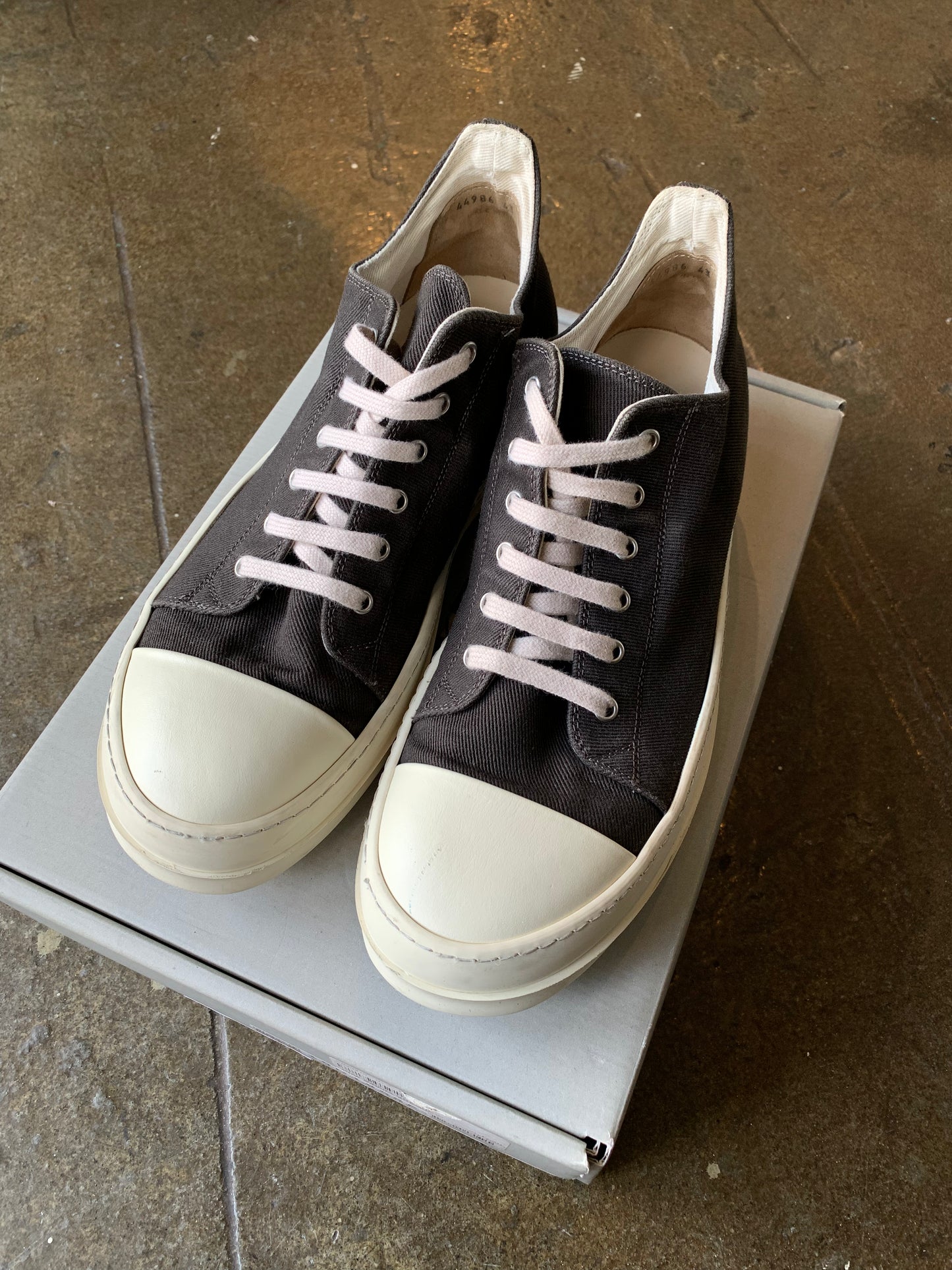 RO Ramone Low (43) Worn