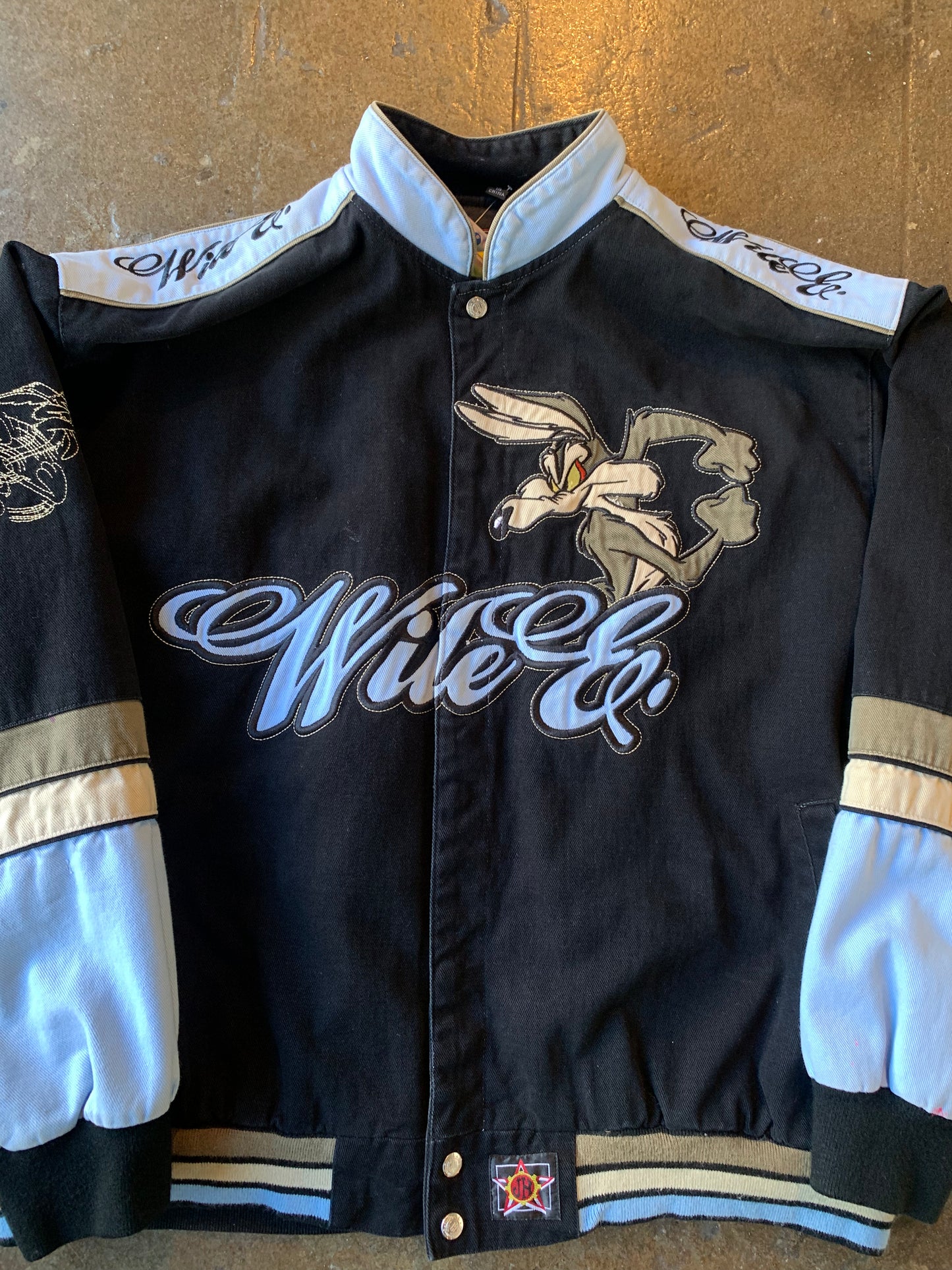 Vtg Wile E Coyote Racing Jacket (XXL) Worn