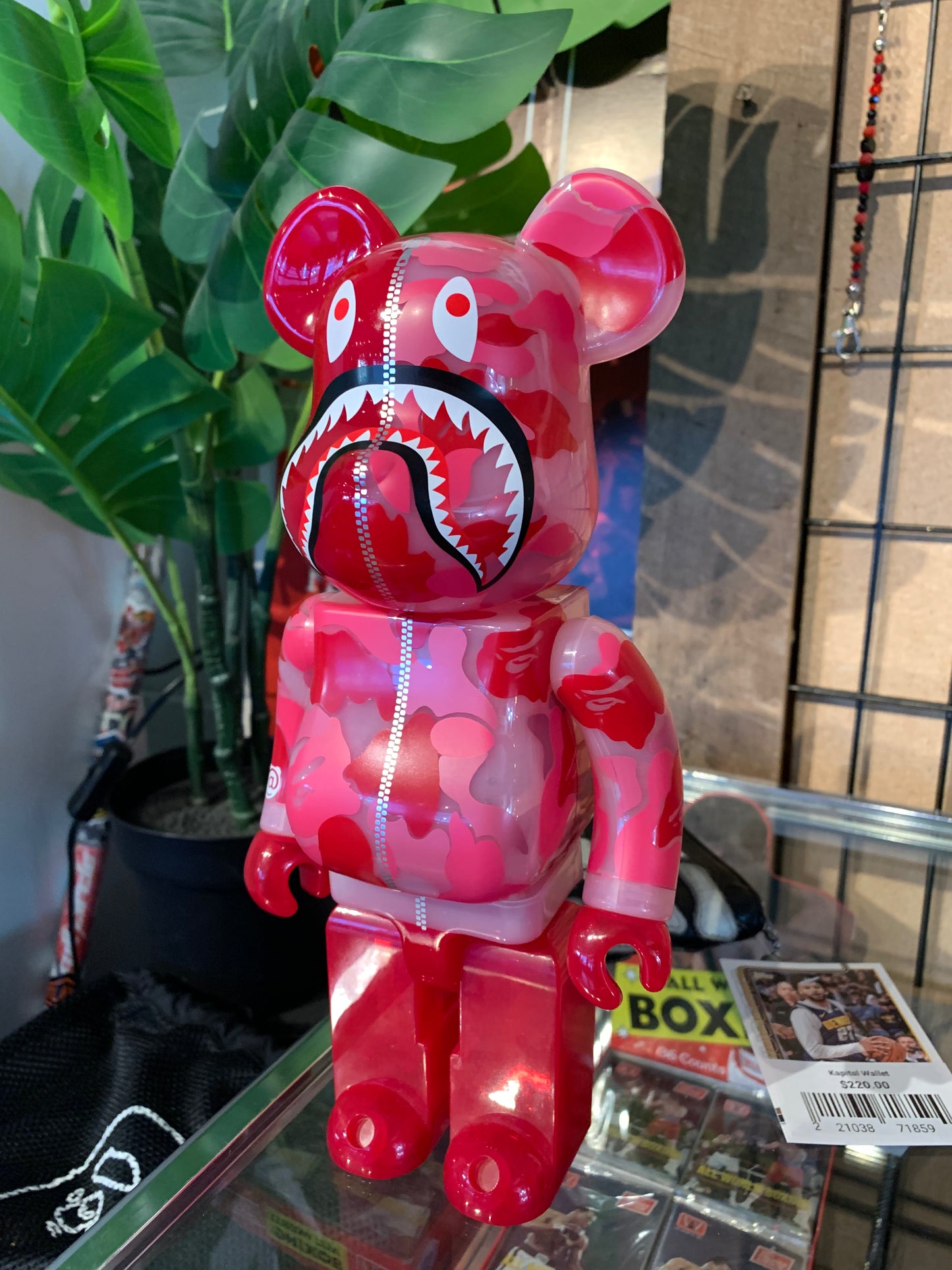 Bape Shark Bearbrick 400%