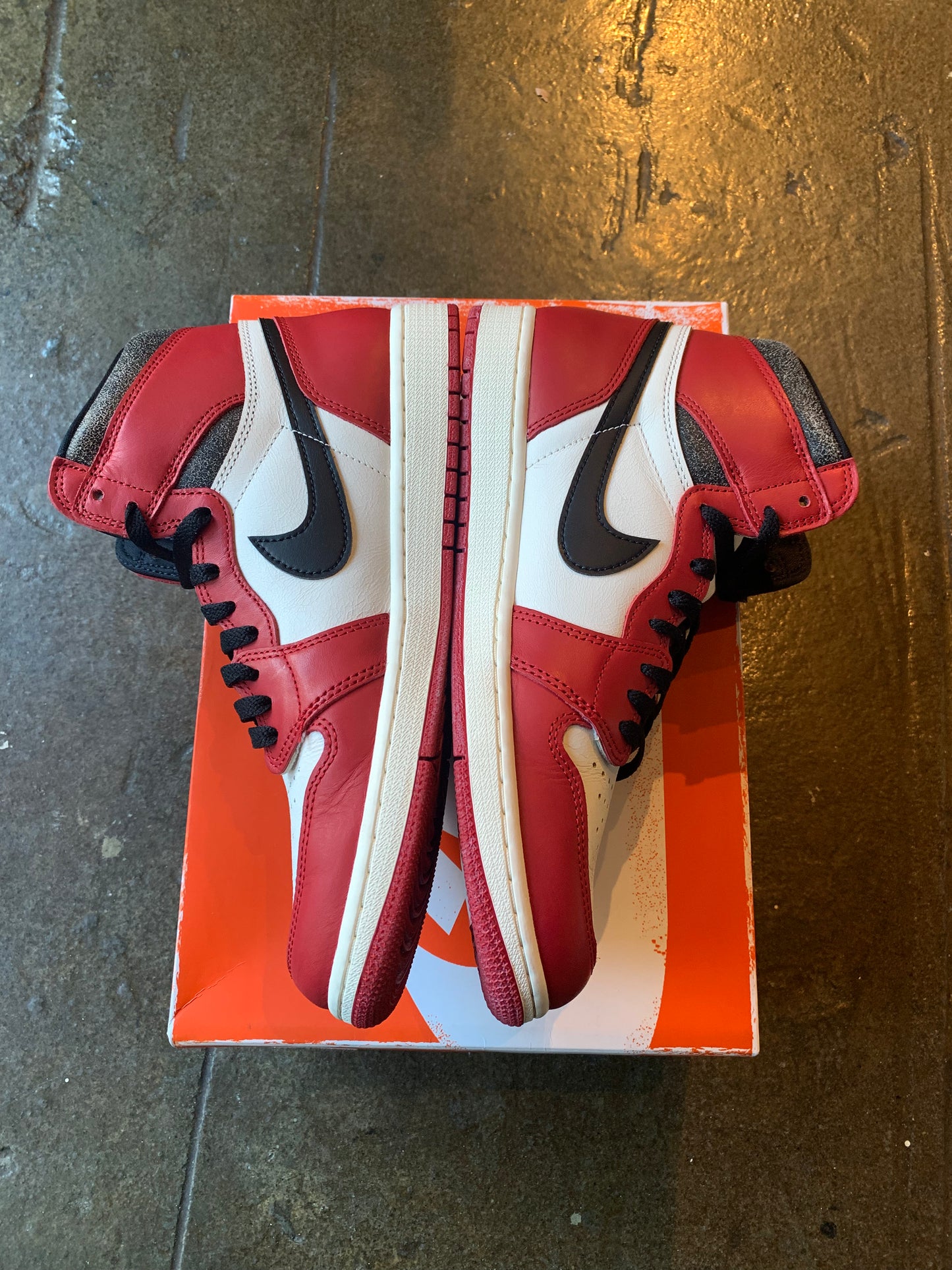 AJ1 Lost & Found (11.5) Lightly Worn