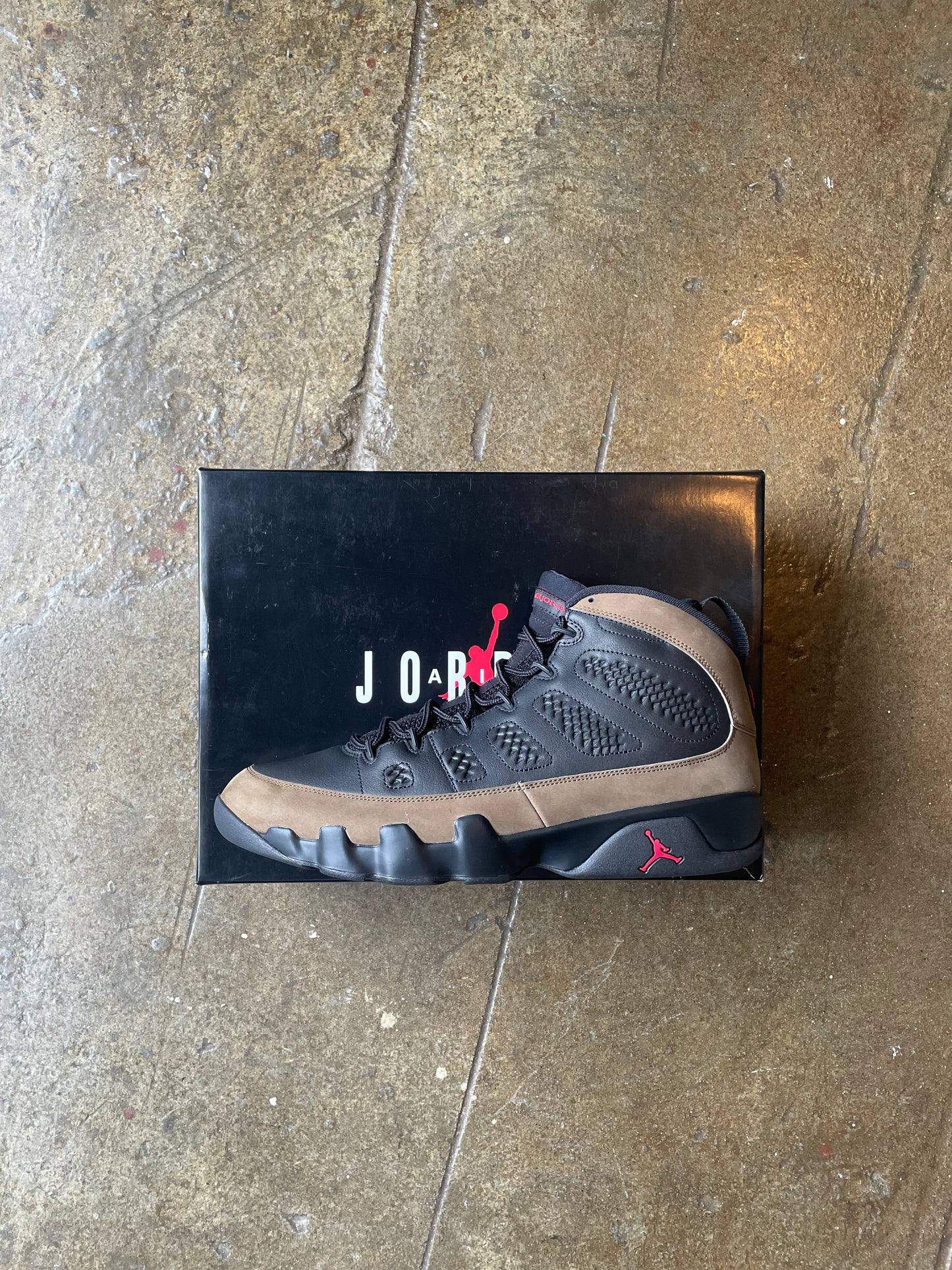 AJ9 Olive (14) Brand New