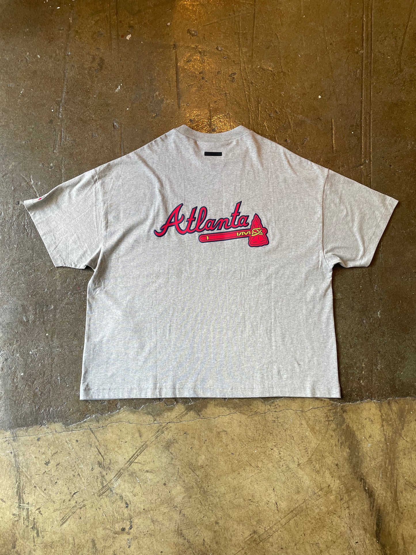 Fear of god essentials Atlanta Braves T-Shirt (XL) Brand New