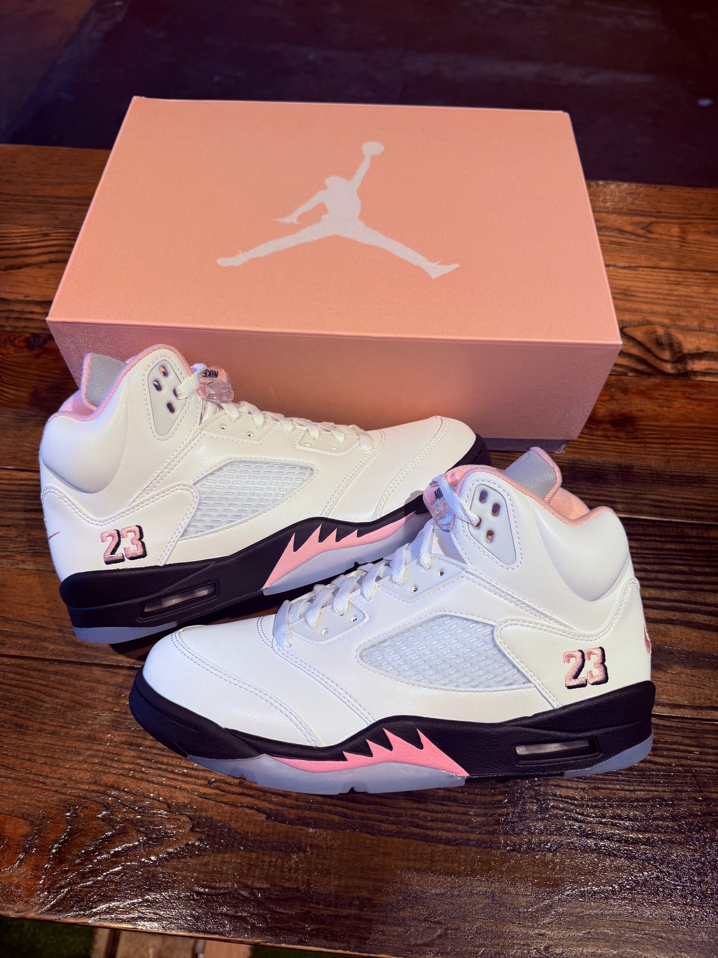 AJ5 Pink (8.5)