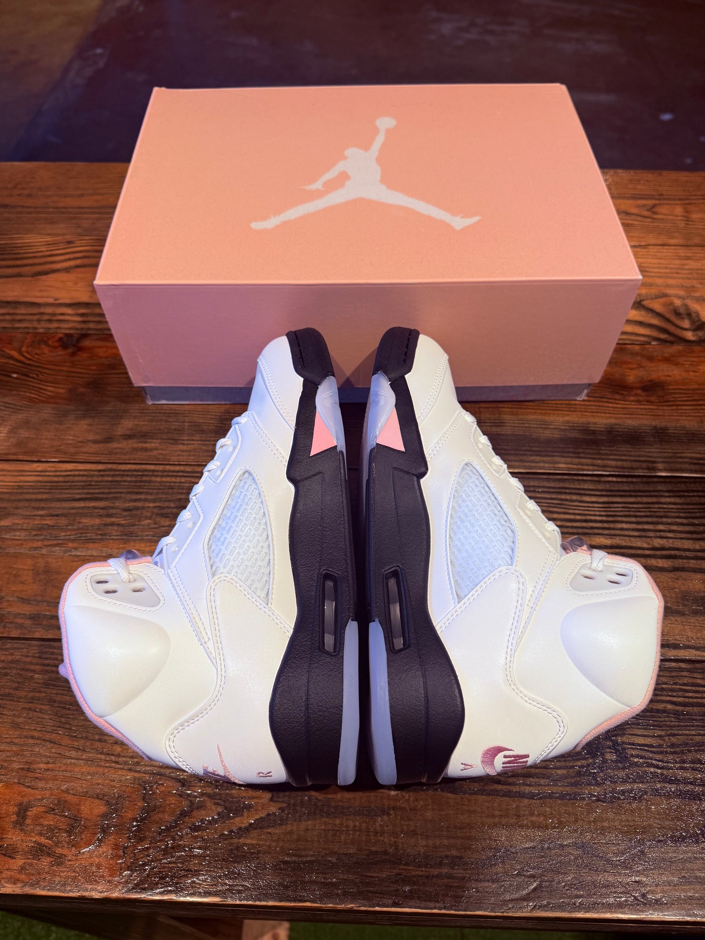 AJ5 Pink (8.5)