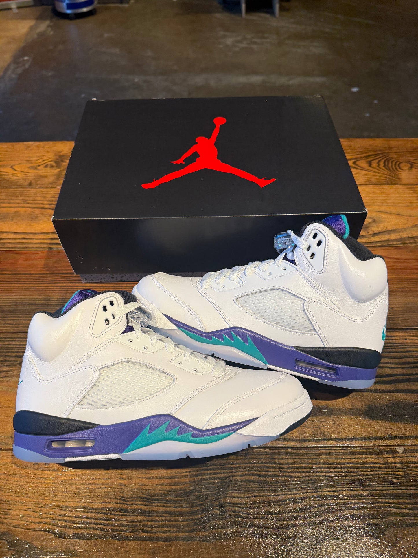 Supreme Dunk Low (8.5)