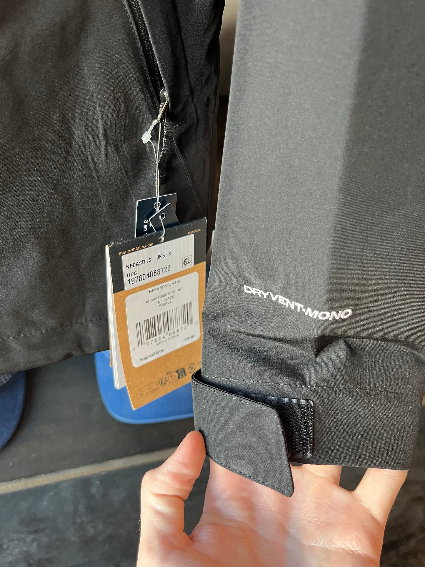 TNF Cartomon Tri Jacket (S) BNWT