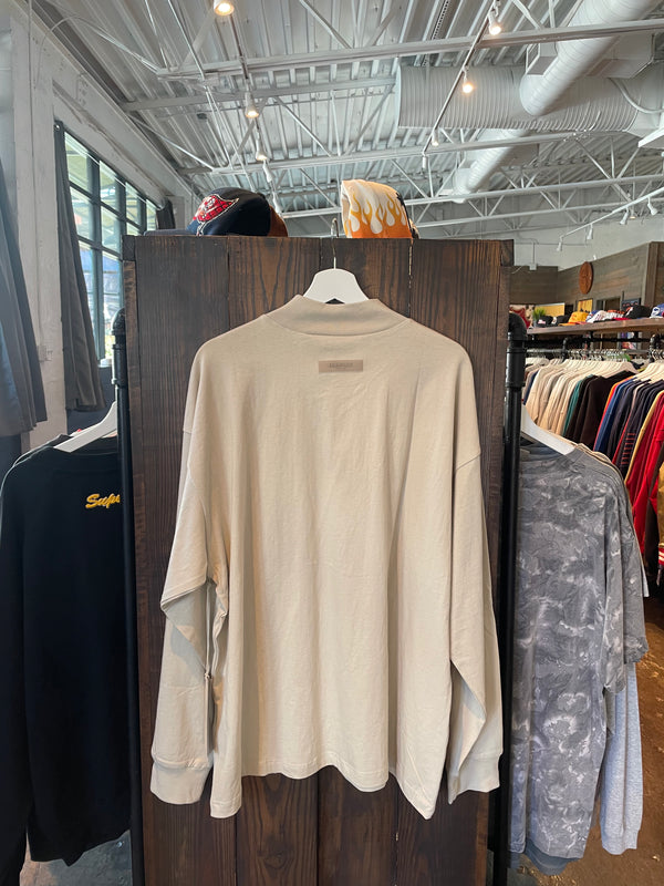 Fear of god essentials long sleeve (M)