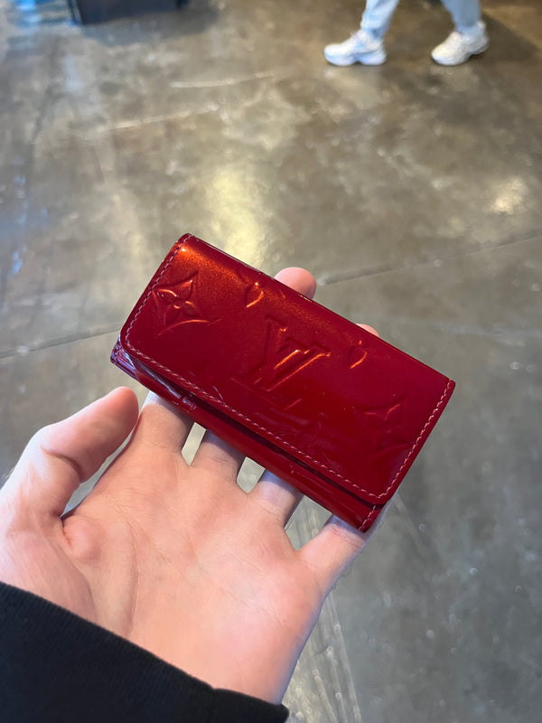 LV Keyholder