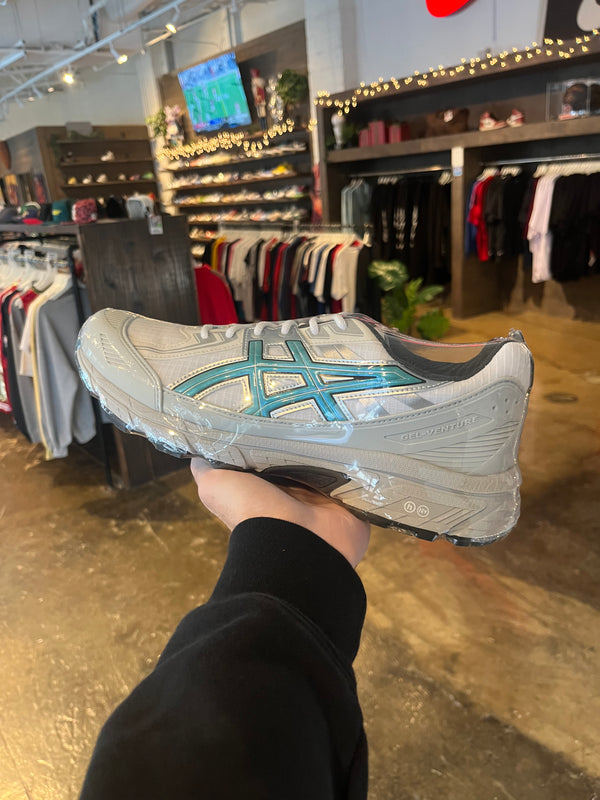 Hidden NY Asics Gel Venture (11.5)