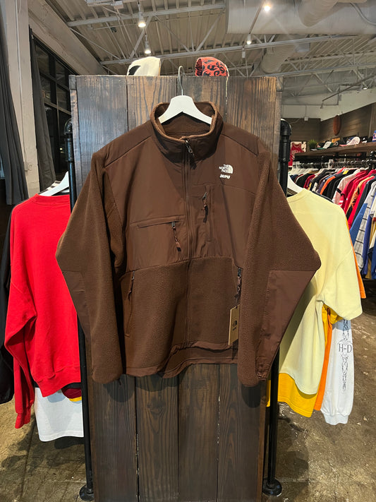 TNF Skims Denali Brown (L)