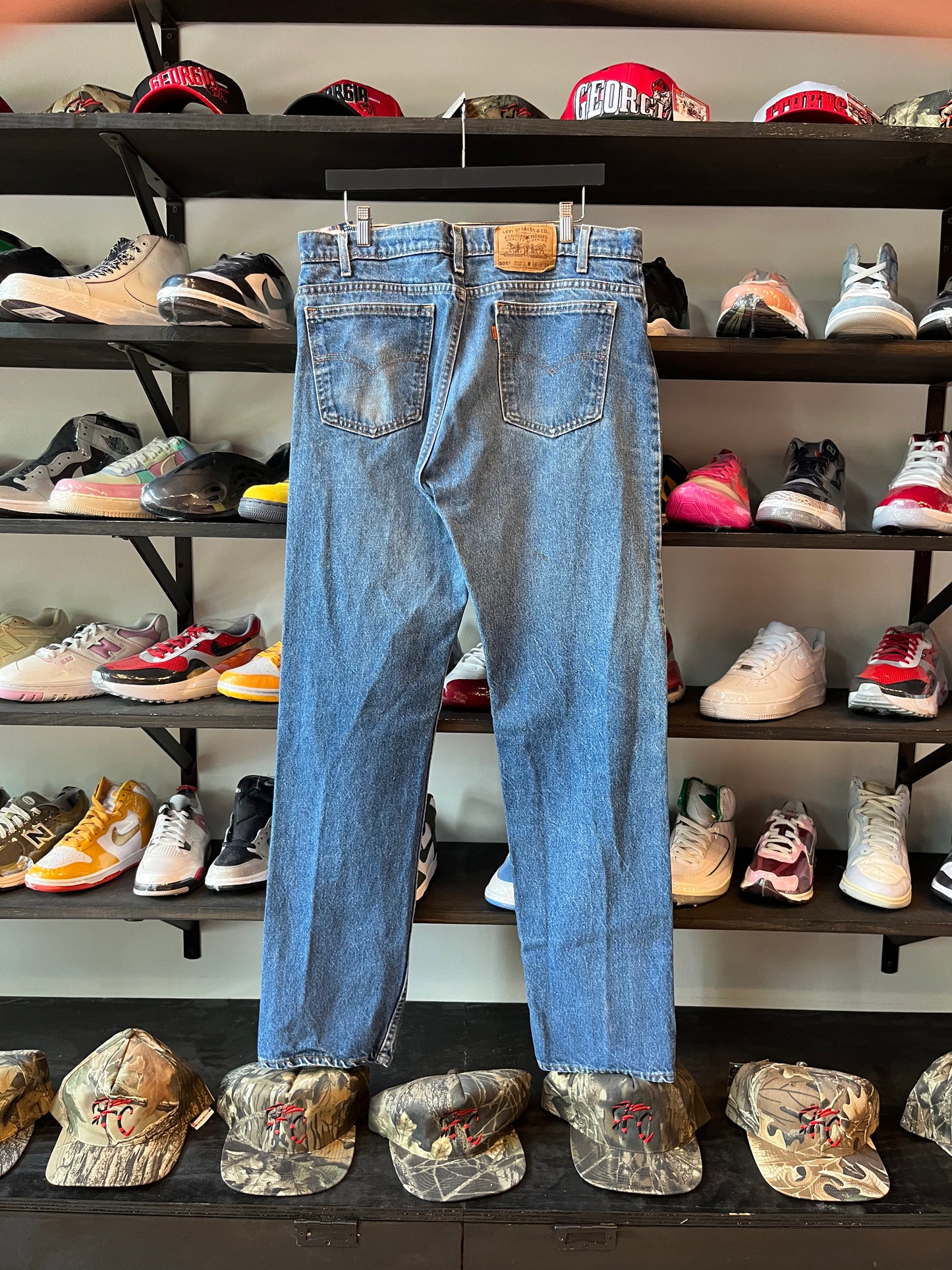 Vintage Orange Tab Levi’s 505 (36)